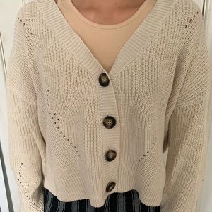 Cropped sweater cardigan